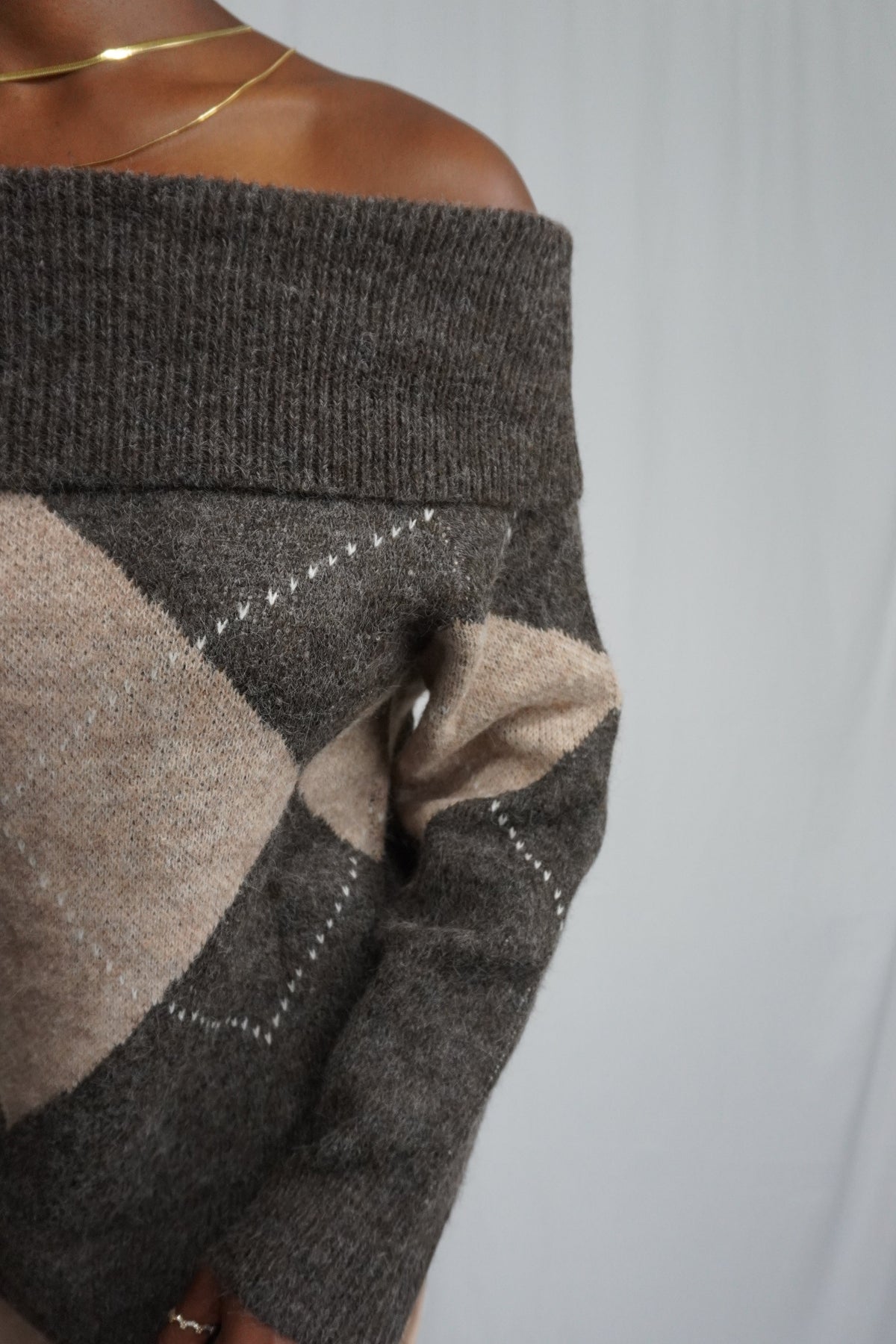 Sultry Argyle Sweater - Tan